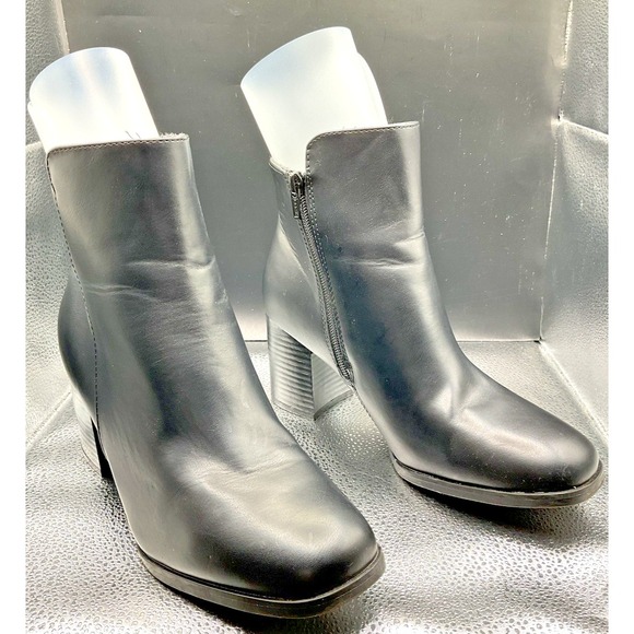 White Mountain Shoes - White Mountain Women's Black Chunky Heeled Boots Size 8.5